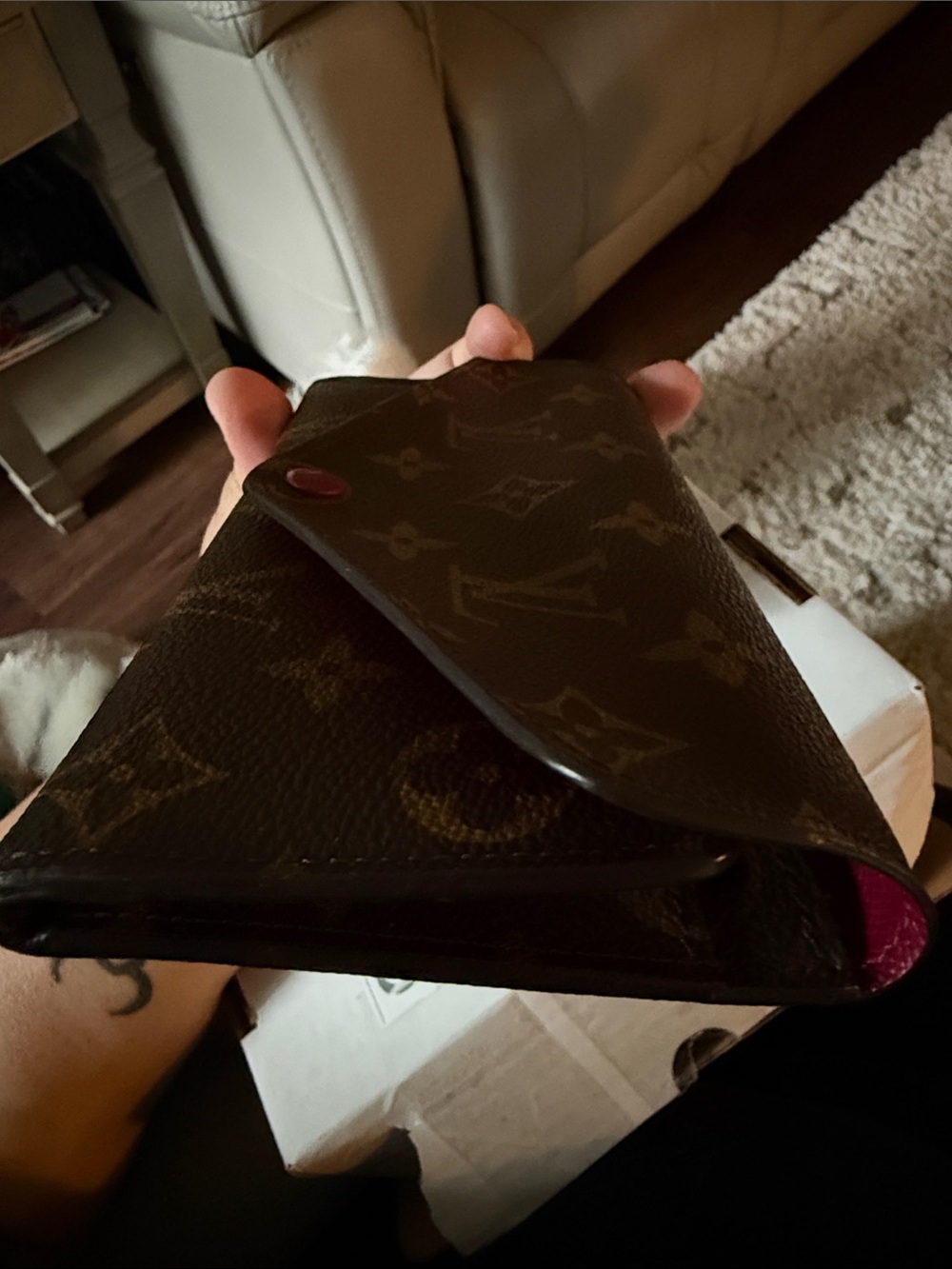 Louis Vuitton Monogram Continental Wallet with Red Interior - Picture 7 of 9
